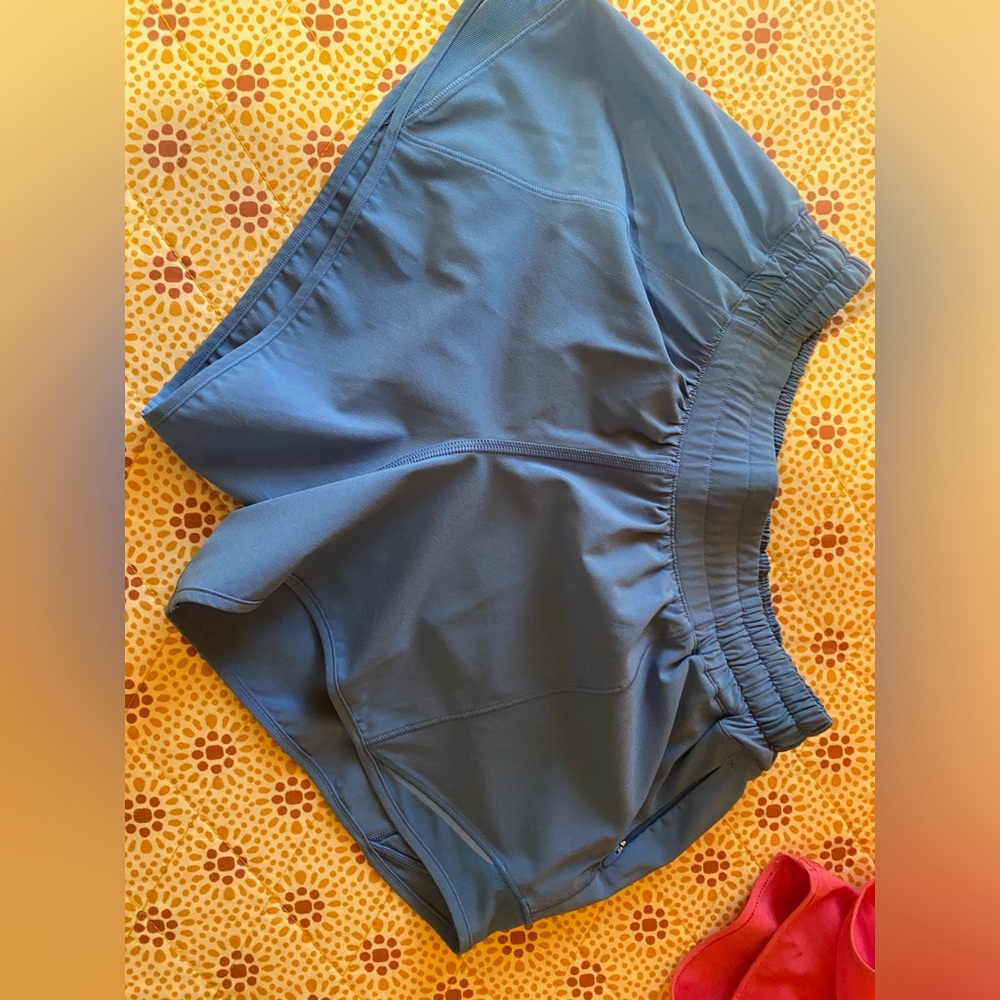 Lululemon hotty hot shorts 4"